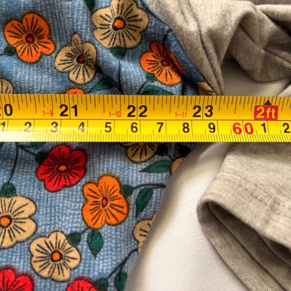 LuLaRoe Randy Gray Yellow White Red Floral Womens Top Shirt Size 3XL - Picture 4 of 9